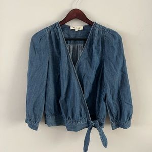 Madewell denim long sleeved v-neck crop blouse XXS